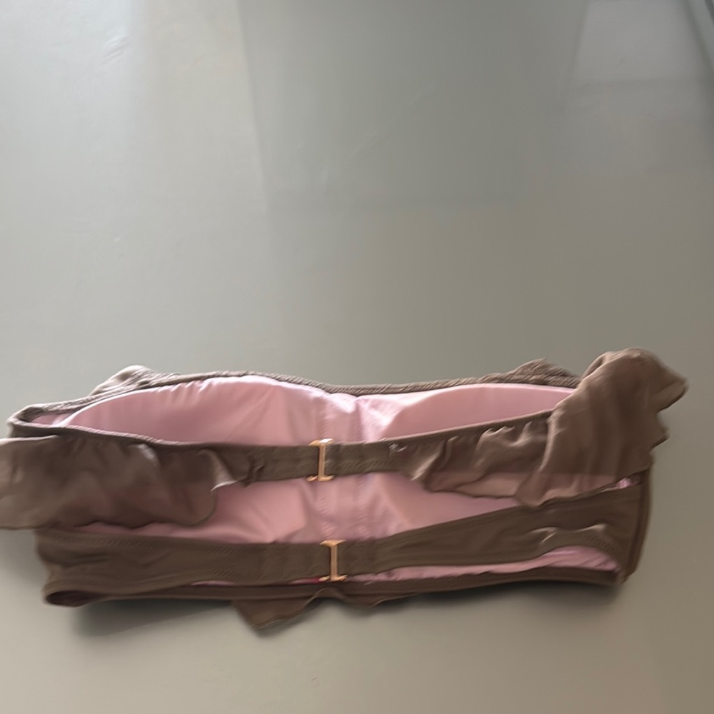 Victoria's Secret Taupe Ruffle Bikini Top - Picture 10 of 15